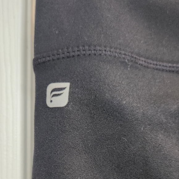 NWOT Fabletics Leggings - Picture 5 of 15